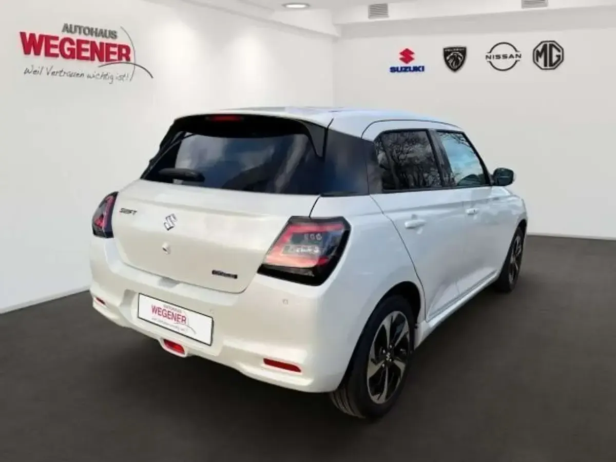 Brugt Suzuki Swift Comfort+ 83 HK (61 kW) 2026 Hvid Hatchback
