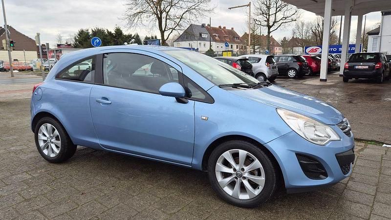 Gebraucht Opel Corsa Active 69 PS (50 kW) 2013 Blau Kleinwagen