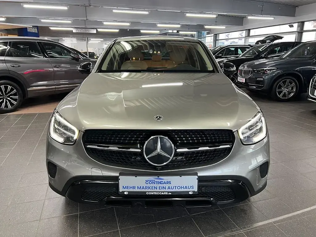 Gebraucht Mercedes GLC300 Night 245 PS (180 kW) 2022 Mojavesilber SUV