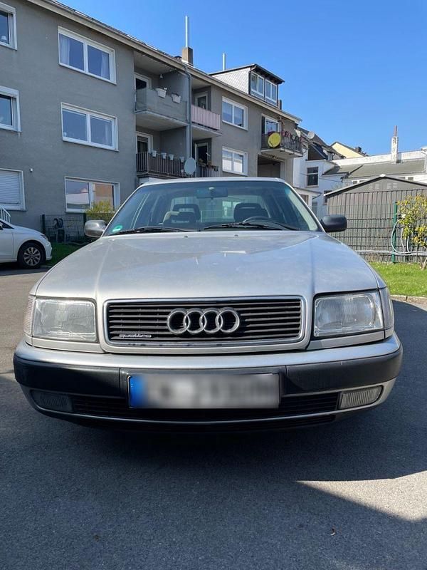 Usata Audi 100 Basis 150 CV (110 kW) 1993 Argento Berlina