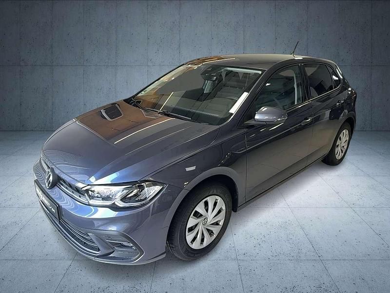 Rauchgrau metallic Gebraucht 2024 VW Polo IQ Drive Limousine | 21.780 € (Etwas zu teuer) - Bild 1/4