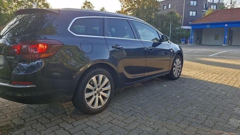 Gebraucht Opel Astra 136 PS (100 kW) 2015 Schwarz Kombi