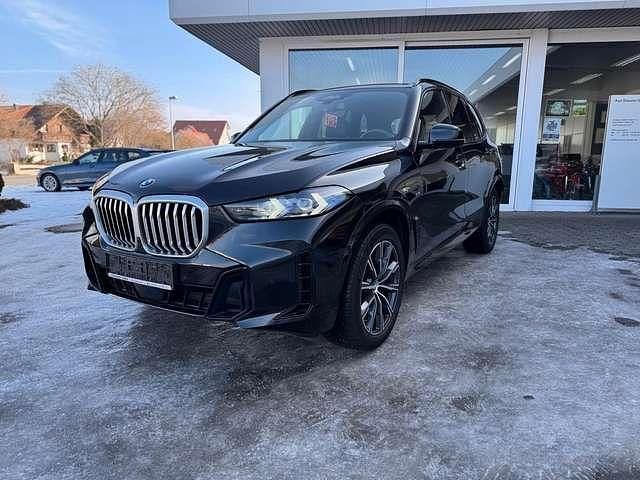 Gebraucht BMW X5 M Sport 286 PS (210 kW) 2024 Saphirschwarz (metallic) SUV
