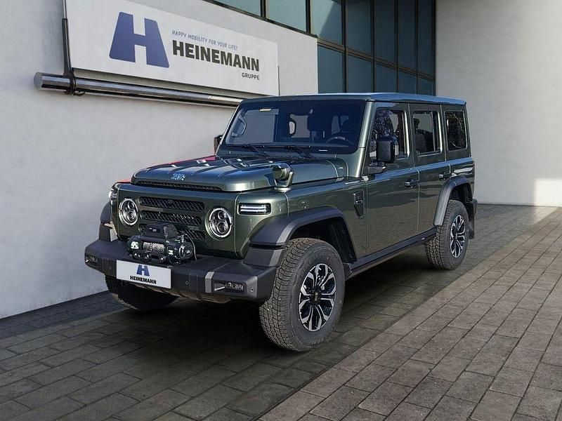 Neu BAW 212 166 PS (122 kW) 2026 Grün SUV