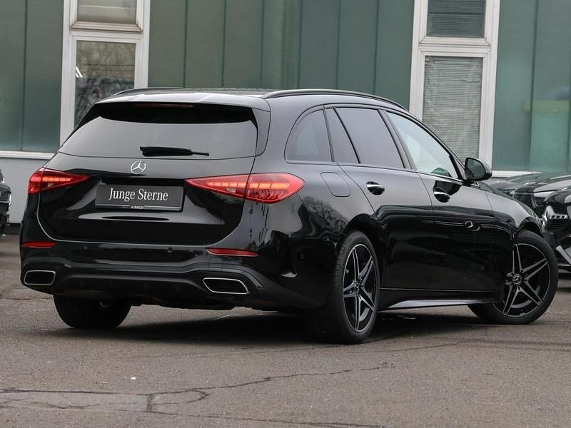 Gebraucht Mercedes C300 AMG 258 PS (189 kW) 2024 Schwarz obsidianschwarz metall Kombi