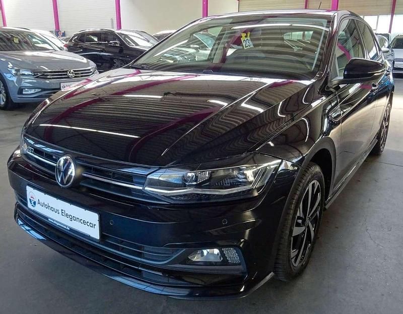 Deep black perleffekt Gebraucht 2020 VW Polo R-line Kleinwagen | 19.649 € (Fairer Preis) - Bild 1/4