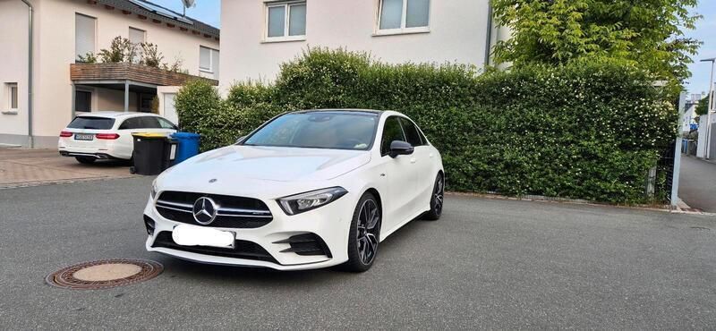 Weiß Gebraucht 2020 Mercedes A35 AMG AMG Limousine | 33.999 € (Fairer Preis) - Bild 1/4