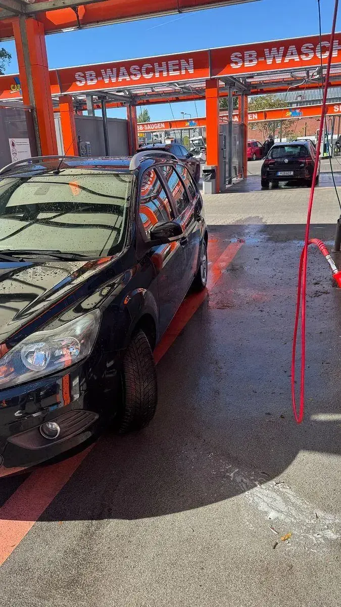 Gebraucht Ford Focus Ambiente 105 PS (77 kW) 2010 Schwarz Kombi