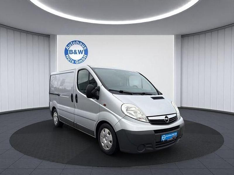 Silber Gebraucht 2012 Opel Vivaro Van / Kleinbus | 6.499 € (Superpreis) - Bild 1/4