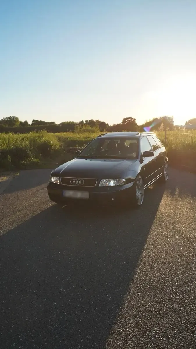 Gebraucht Audi S4 Performance 265 PS (194 kW) 1999 Blau Kombi