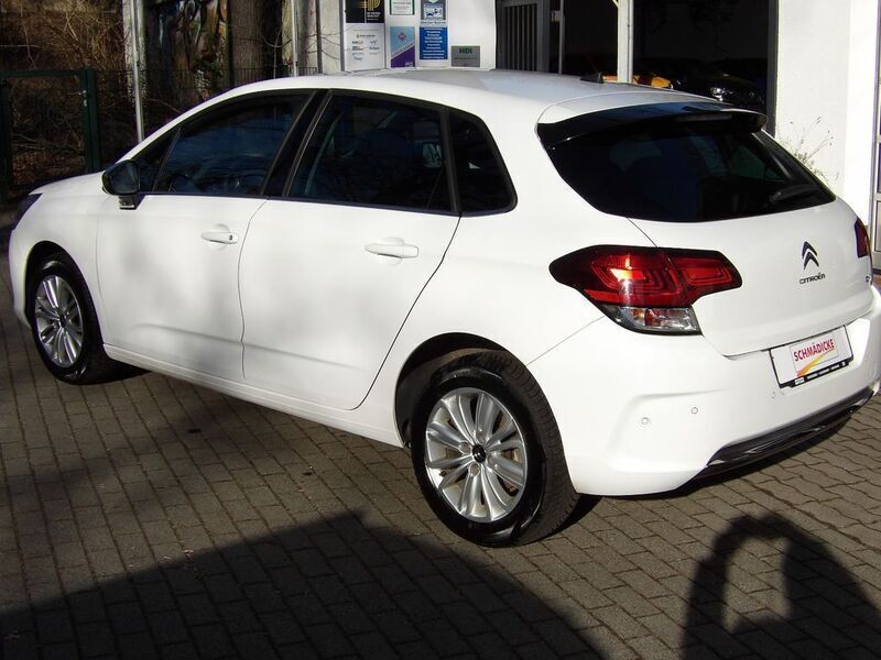Gebraucht Citroën C4 SELECTION 131 PS (96 kW) 2016 Weiß Limousine