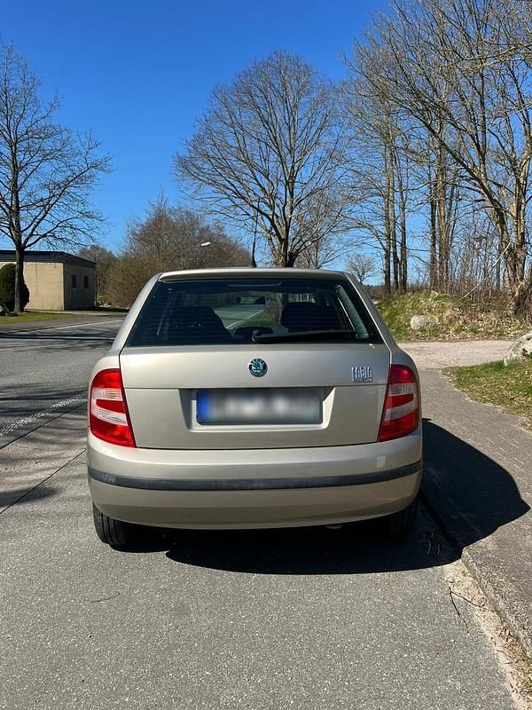 Gebraucht Skoda Fabia Classic 64 PS (47 kW) 2005 Silber Kleinwagen