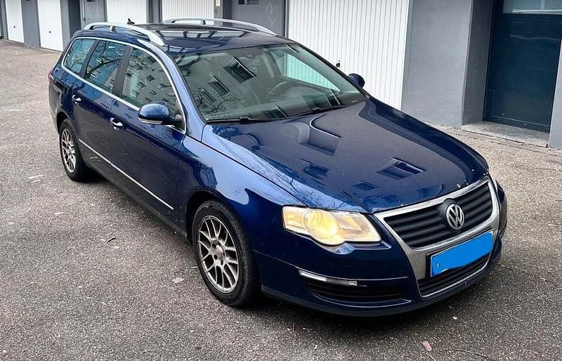 Blau Gebraucht 2009 VW Passat Highline Limousine | 1.100 € (Guter Preis) - Bild 1/4