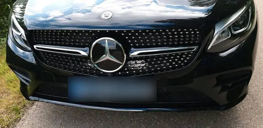Gebraucht Mercedes GLC300 258 PS (189 kW) 2019 Schwarz SUV