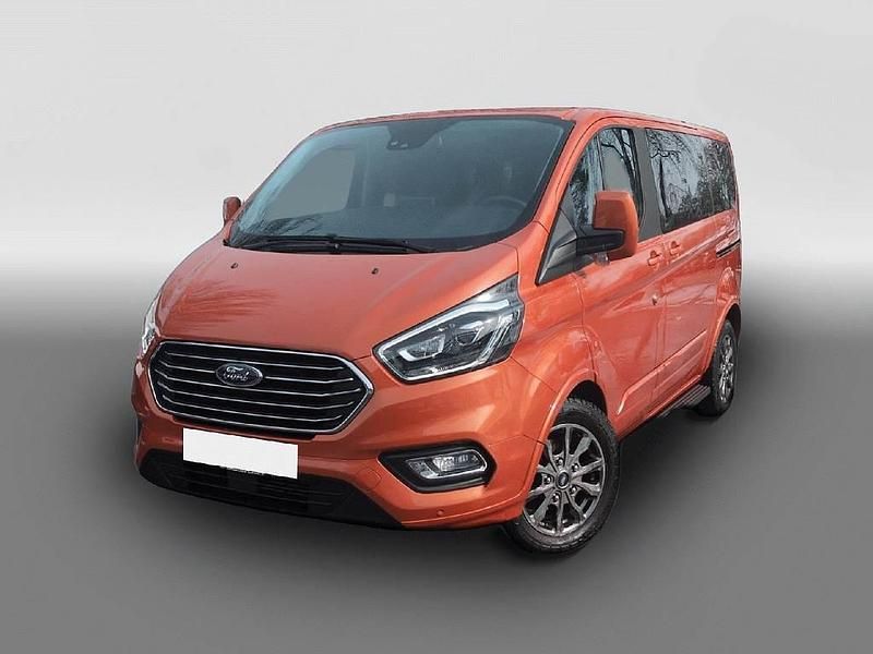 Gebraucht Ford Tourneo Titanium X 150 PS (110 kW) 2023 Orange Kombi