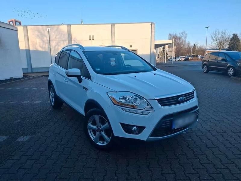 Gebraucht Ford Kuga Titanium 140 PS (102 kW) 2012 Weiß SUV