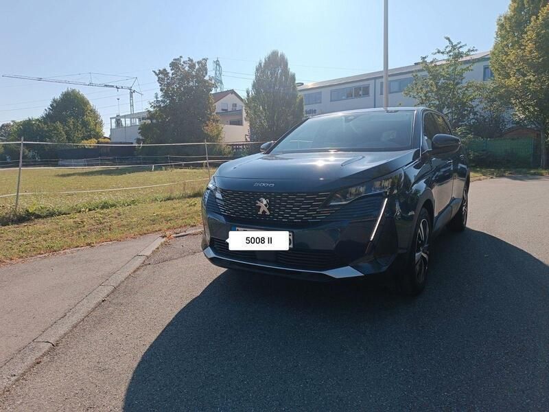 Blau Gebraucht 2021 Peugeot 5008 Van / Kleinbus | 16.860 € (Fairer Preis) - Bild 1/4