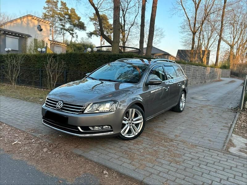 Gebraucht VW Passat Highline 170 PS (125 kW) 2012 Braun Kombi