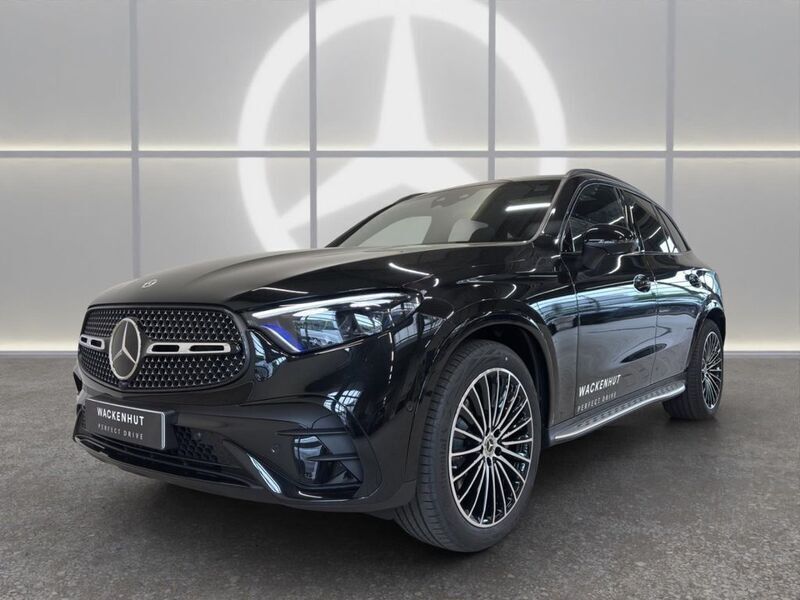 Schwarz Gebraucht 2025 Mercedes GLC300 AMG line SUV | 72.490 € (Etwas zu teuer) - Bild 1/4