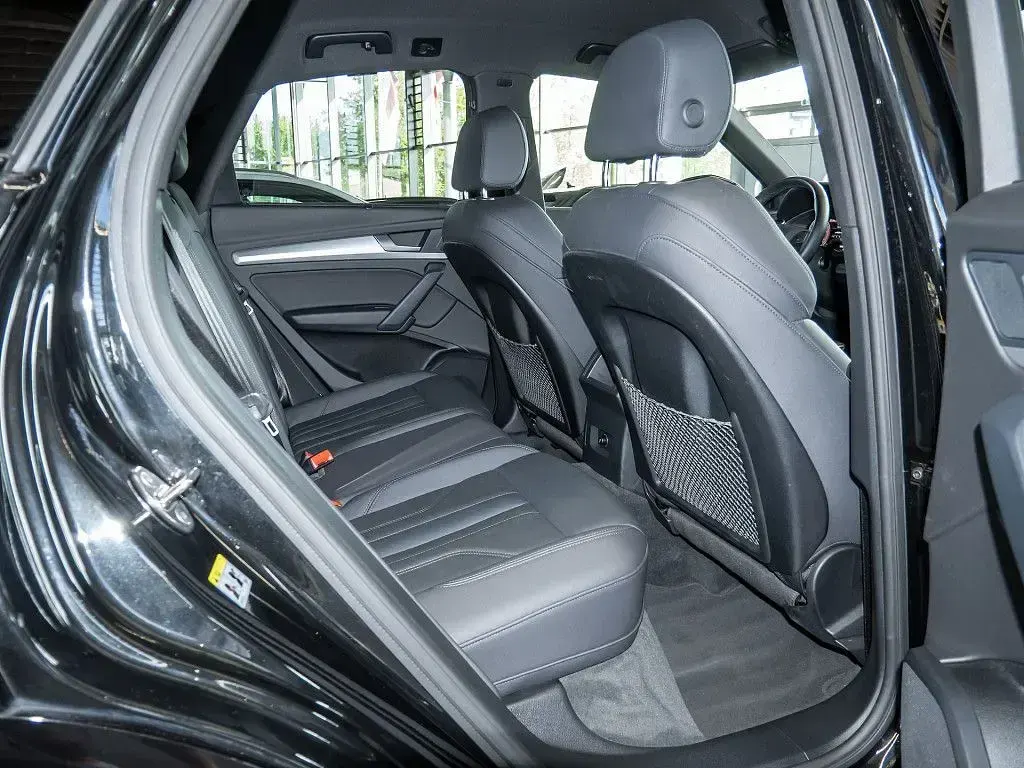 Gebraucht Audi Q5 163 PS (119 kW) 2022 Schwarz / mythosschwarz (metallic) SUV