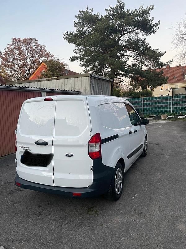 Gebraucht Ford Transit 101 PS (74 kW) 2021 Weiß Kombi