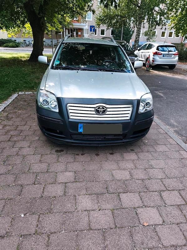 Gebraucht 2006 Toyota Avensis Kombi | 1.100 € (Superpreis) - Bild 1/4