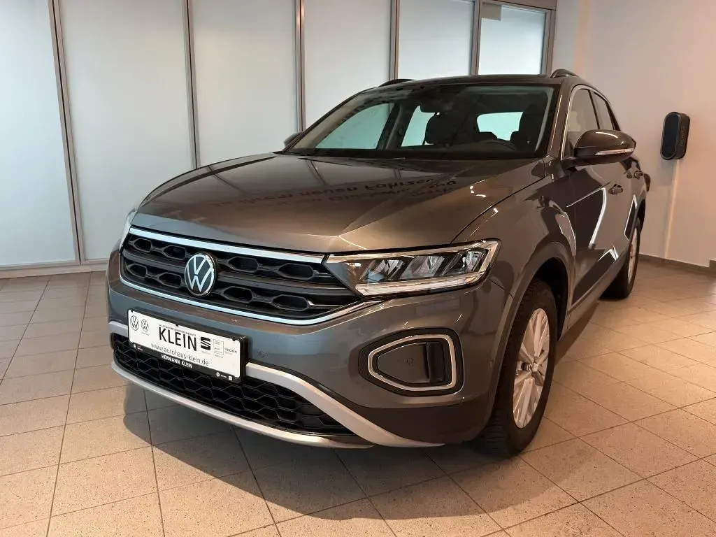 Gebraucht VW T-Roc Life 110 PS (80 kW) 2023 Grau SUV