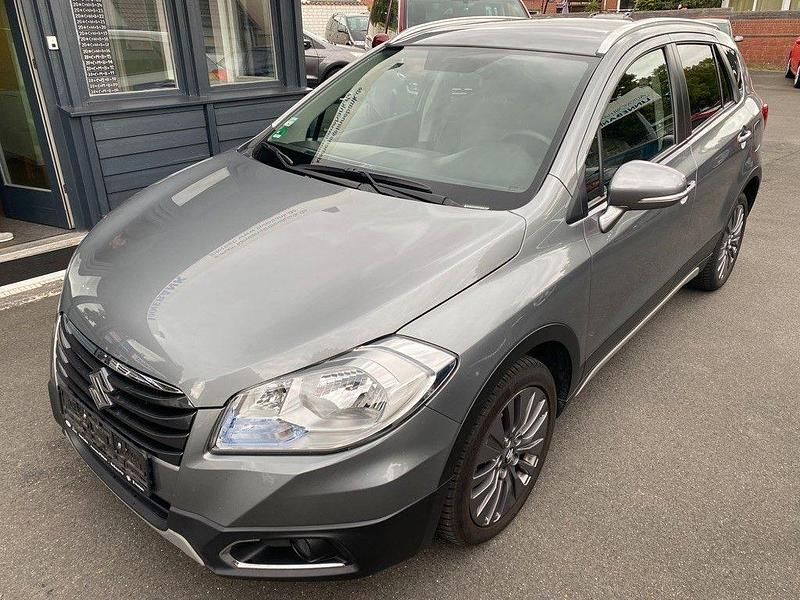 Grau Gebraucht 2014 Suzuki SX4 S-Cross Comfort SUV | 8.900 € (Superpreis) - Bild 1/4