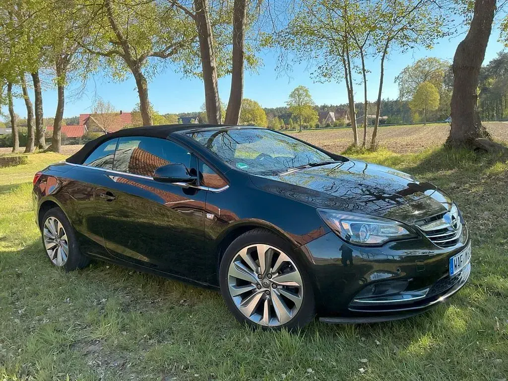 Gebraucht Opel Cascada Innovation 170 PS (125 kW) 2015 Schwarz Cabrio