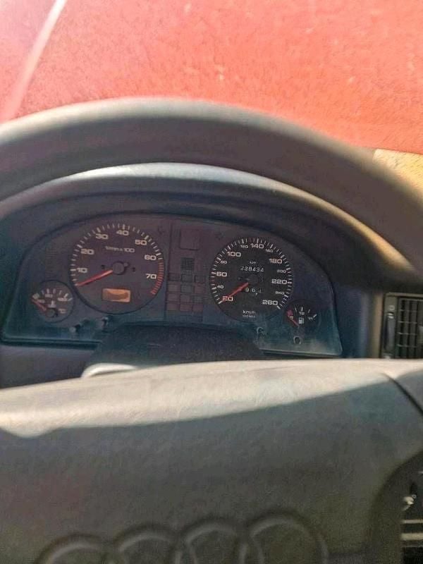 Second-hand Audi 80 140 CP (102 kW) 1993 Roșu Berlinǎ