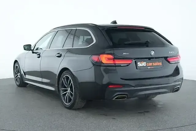 Gebraucht BMW 540 M Sport 333 PS (244 kW) 2023 Schwarz Limousine