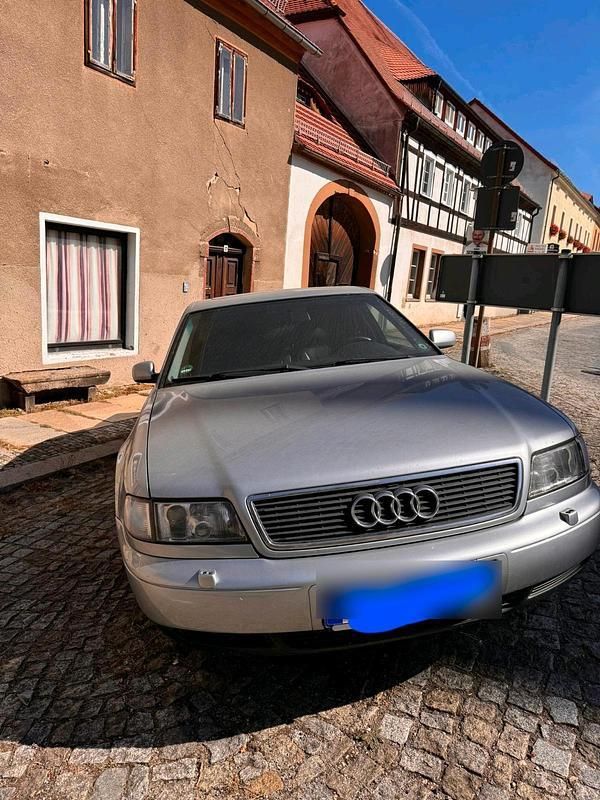 Silber Gebraucht 1998 Audi A8 Limousine | 3.999 € (Fairer Preis) - Bild 1/4