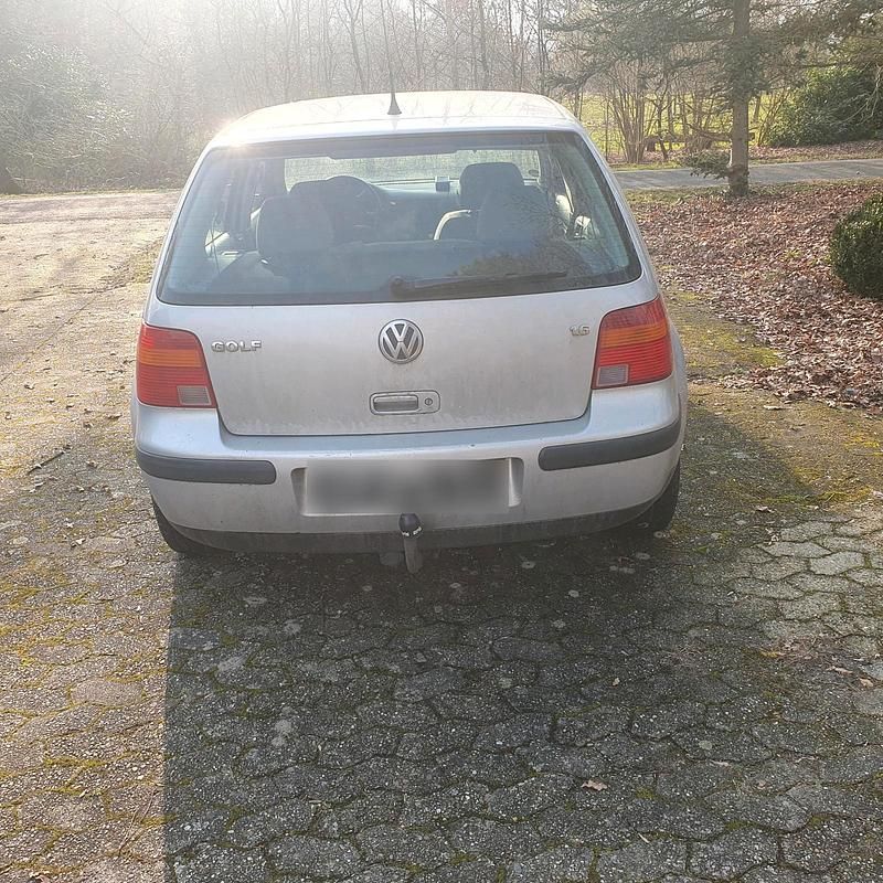 Gebraucht VW Golf IV 101 PS (74 kW) 1998 Silber Kleinwagen