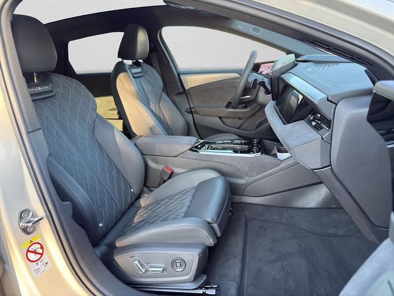 Gebraucht Audi e-tron Sportback S-Line 210 kW (286 PS) 2025 Beige SUV