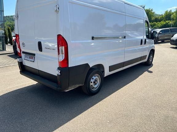 Gebraucht Toyota Proace 140 PS (102 kW) 2024 Icy white Van / Kleinbus