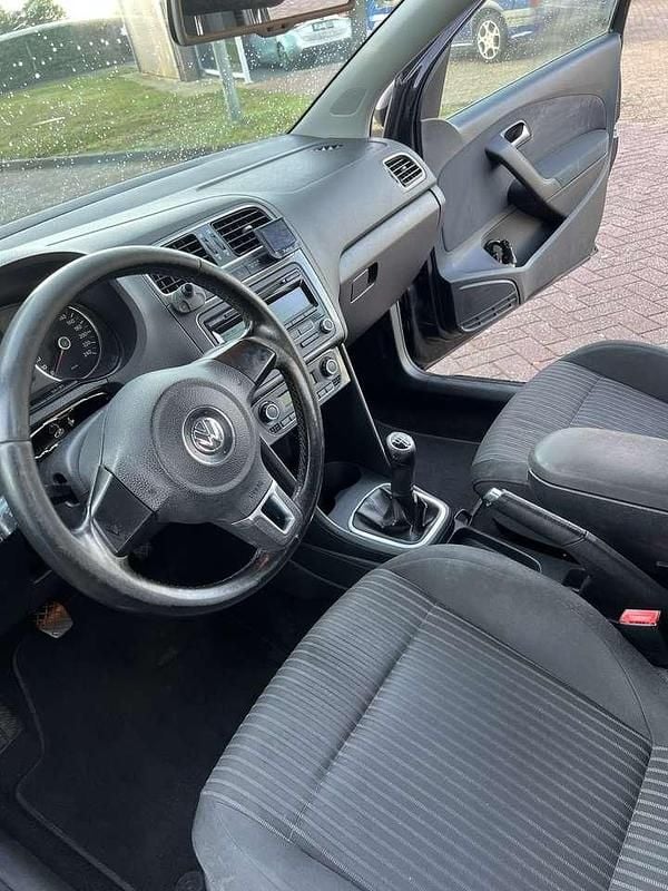 Gebraucht VW Polo Trendline 75 PS (55 kW) 2010 Limousine