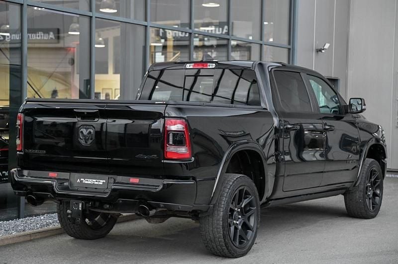 Gebraucht Dodge Ram 401 PS (294 kW) 2020 Diamond black crystal metallic Pickup