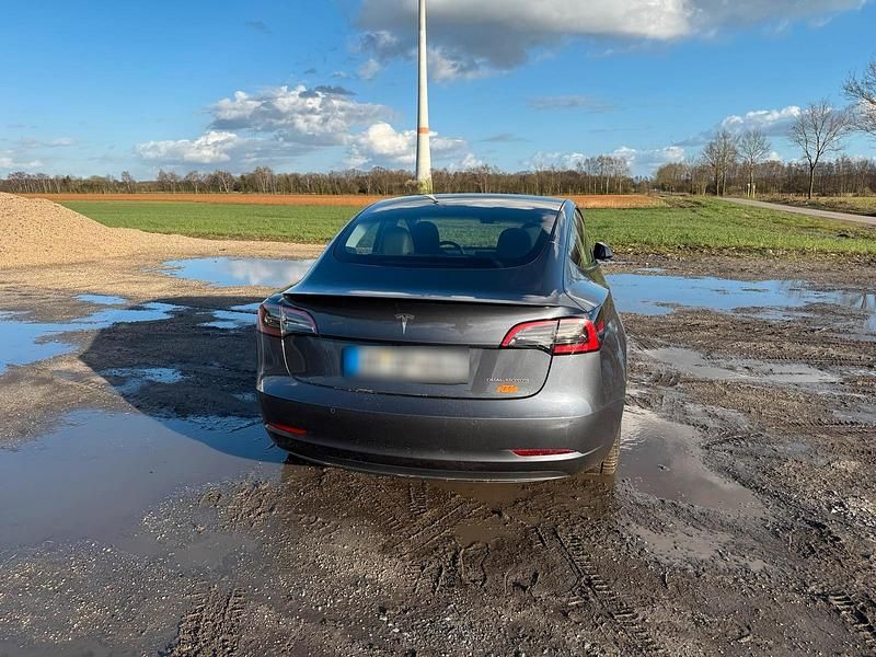 Gebraucht Tesla Model 3 377 kW (513 PS) 2022 Grau Limousine