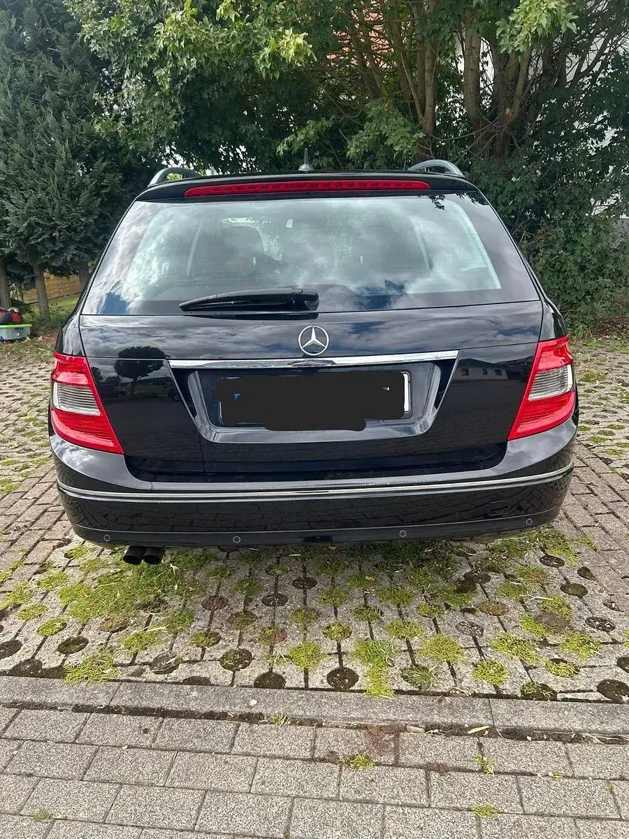 Gebraucht Mercedes C180 156 PS (114 kW) 2010 Schwarz Kombi