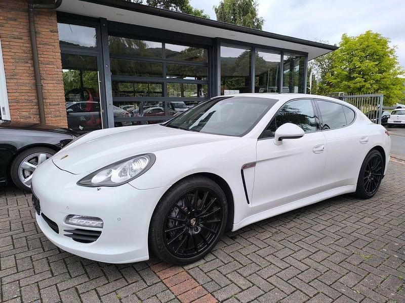 Gebraucht Porsche Panamera 250 PS (183 kW) 2012 Weiß Limousine