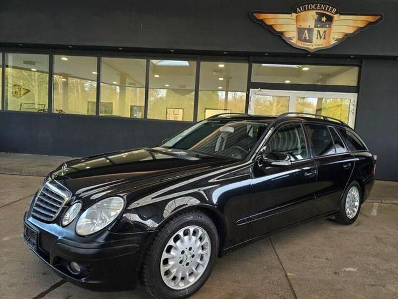 Gebraucht Mercedes E200 200 PS (147 kW) 2007 Obsidianschwarz  metalliclack (metallic) Kombi