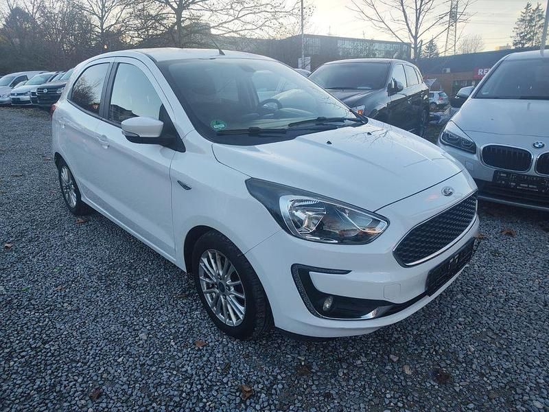 Weiß Gebraucht 2019 Ford Ka Plus Cool & Connect Kleinwagen | 5.590 € (Superpreis) - Bild 1/4