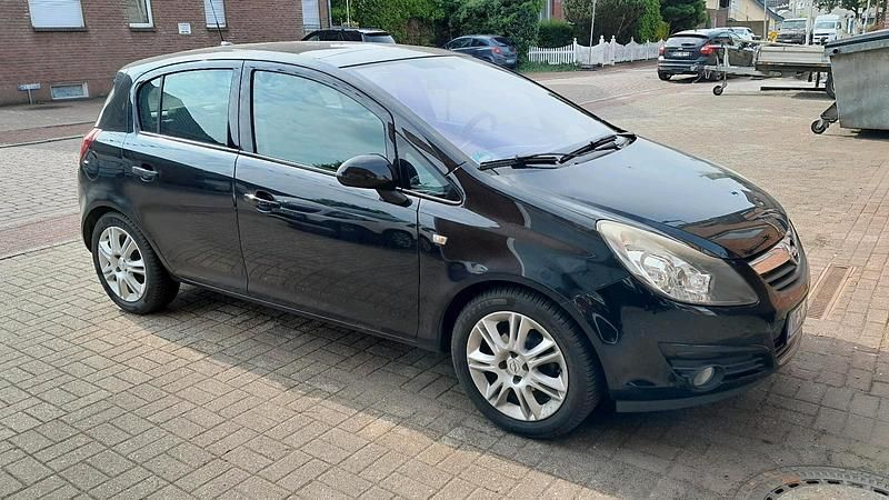Schwarz Gebraucht 2008 Opel Corsa Kombi | 3.950 € (Etwas zu teuer) - Bild 1/4