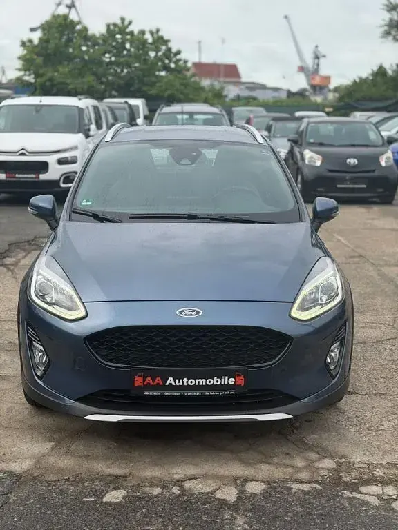 Gebraucht Ford Fiesta Active 101 PS (74 kW) 2019 Blau Kleinwagen