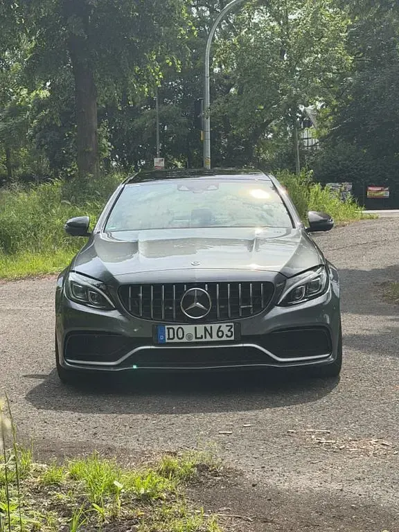 Gebraucht Mercedes C63 AMG AMG 476 PS (350 kW) 2017 Grau Limousine