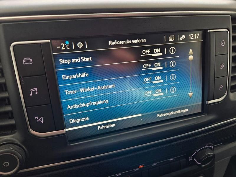 Gebraucht Toyota Proace 177 PS (130 kW) 2020 Weiß Van / Kleinbus