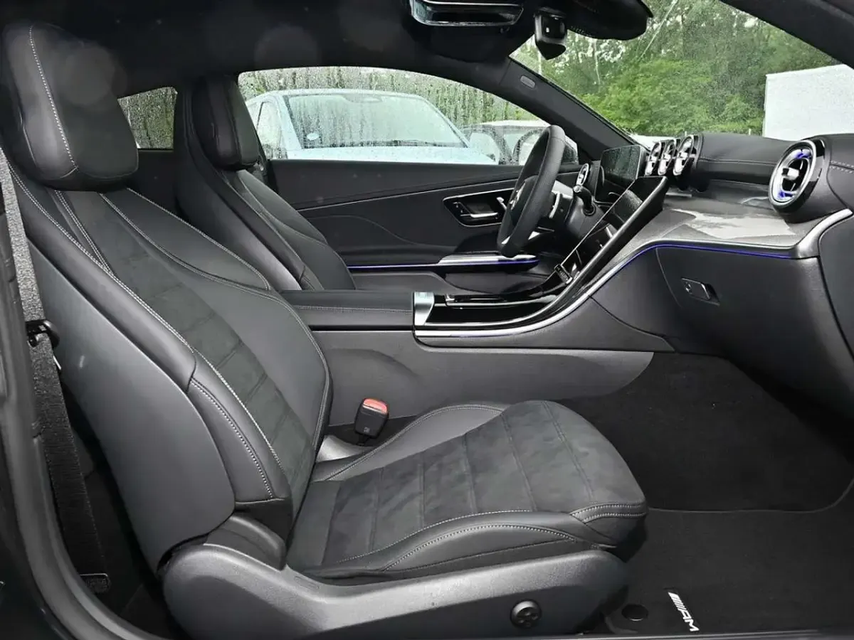 Gebraucht Mercedes CLE200 Advanced Plus 204 PS (150 kW) 2026 Grau / graphitgrau Coupé
