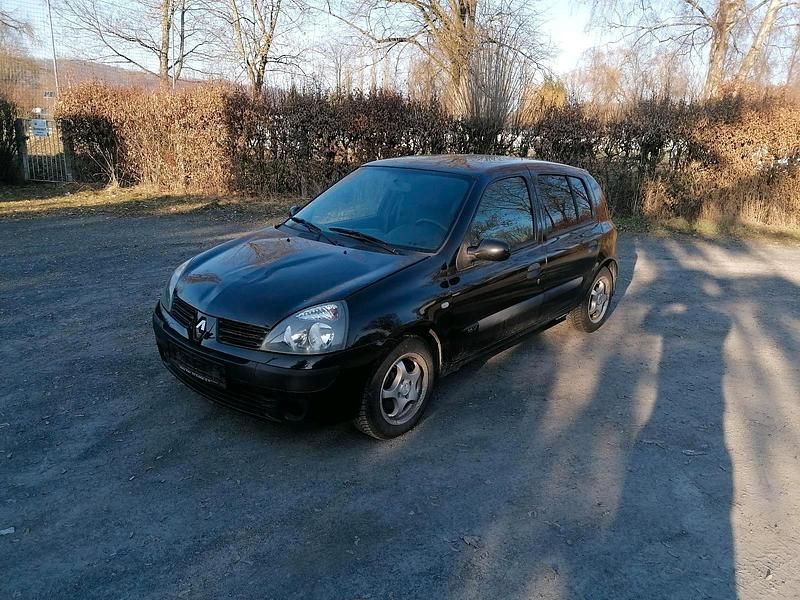 Gebraucht Renault Clio II 75 PS (55 kW) 2005 Rot Kleinwagen