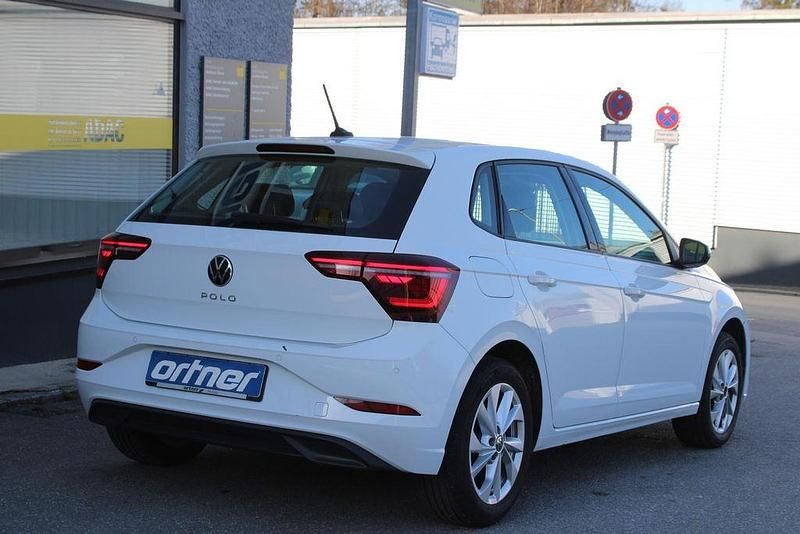 Gebraucht VW Polo Style 95 PS (69 kW) 2023 Weiß Kleinwagen
