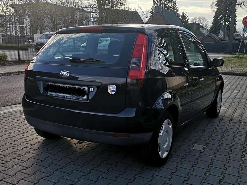 Gebraucht Ford Fiesta Basis 60 PS (44 kW) 2004 Blau Kleinwagen